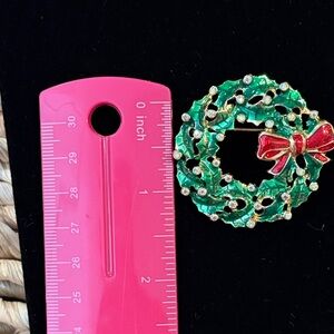 Festive Green and Red Wreath Brooch